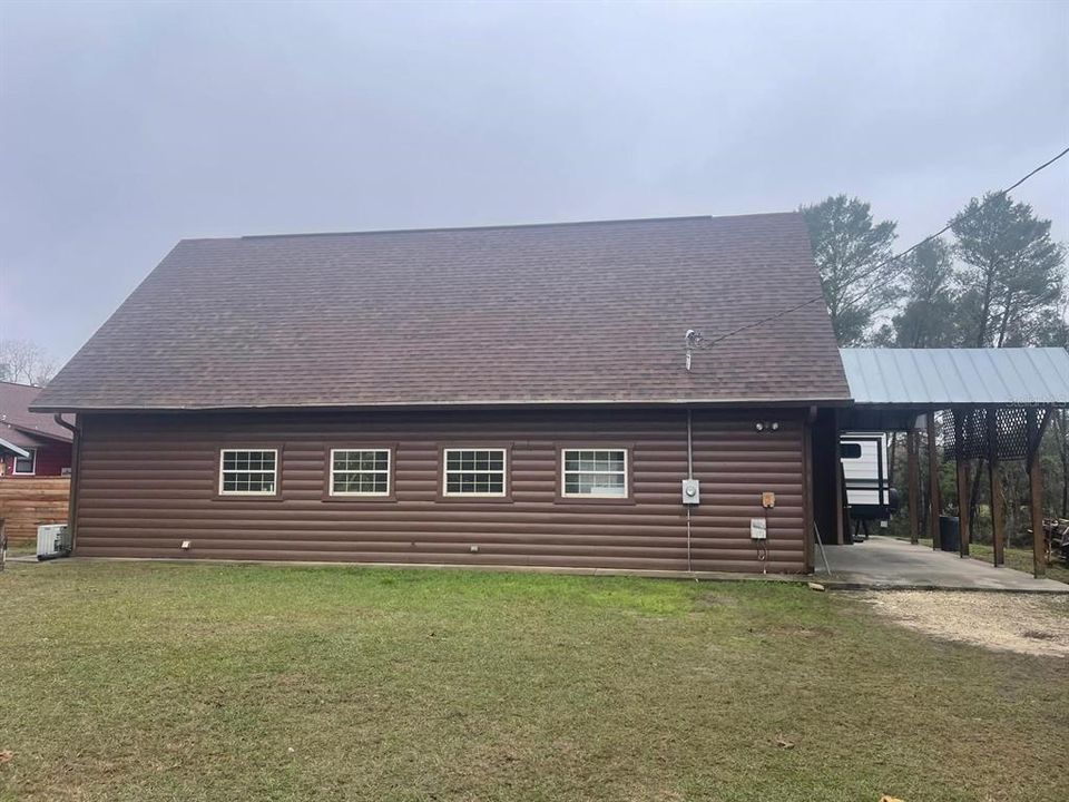 Recently Rented: $1,800 (2 beds, 1 baths, 1034 Square Feet)