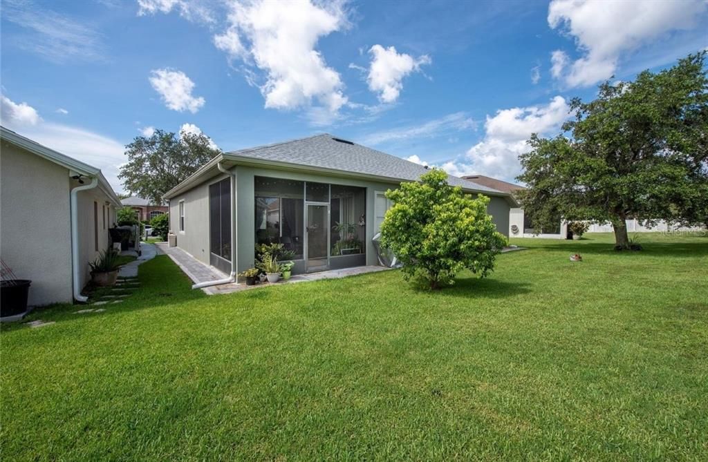 For Sale: $470,000 (4 beds, 2 baths, 2287 Square Feet)