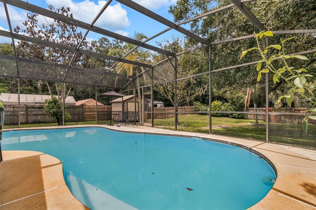 Под контрактом: $395,000 (3 спален, 2 ванн, 1176 Квадратных фут)