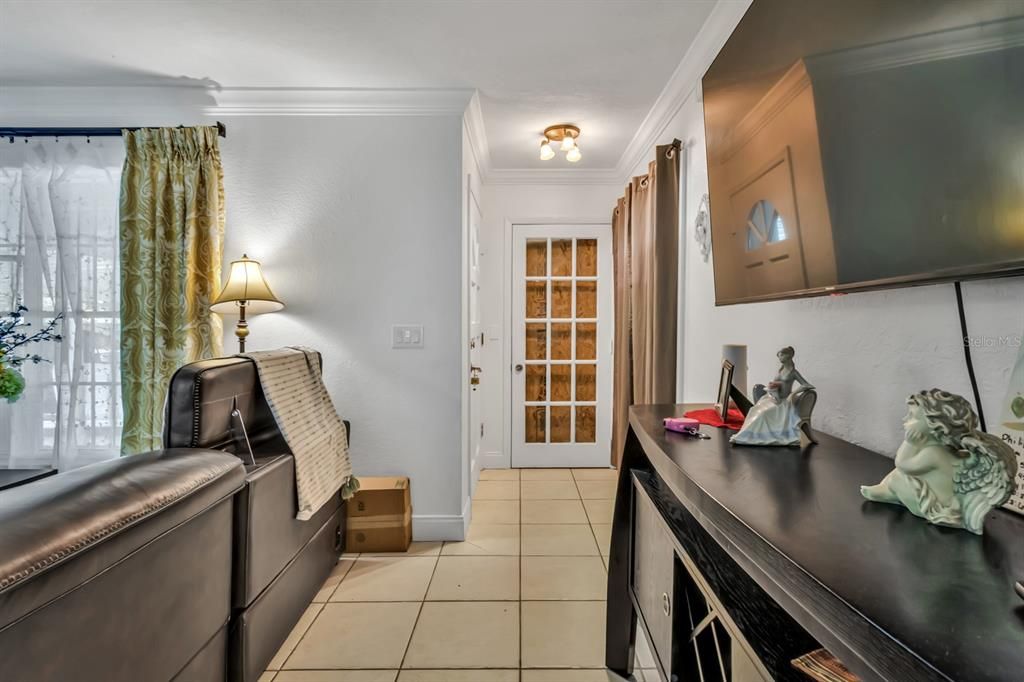 Под контрактом: $395,000 (3 спален, 2 ванн, 1176 Квадратных фут)