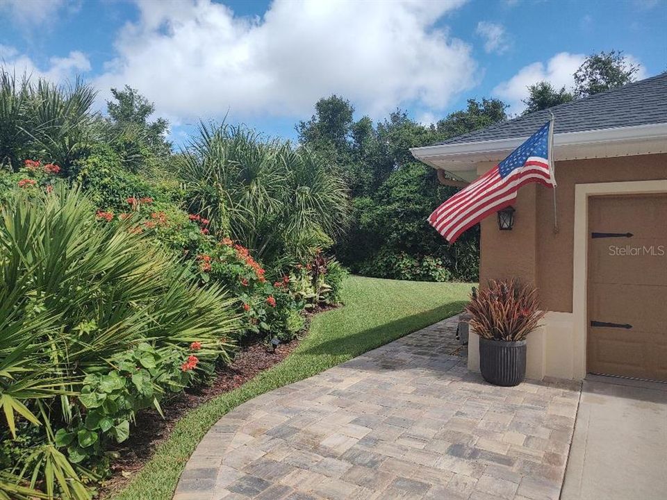 待售: $735,900 (4 贝兹, 2 浴室, 2344 平方英尺)