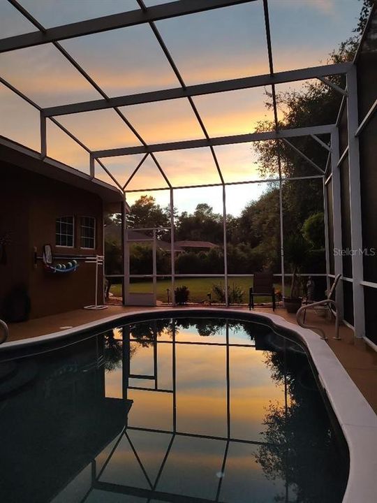 待售: $735,900 (4 贝兹, 2 浴室, 2344 平方英尺)