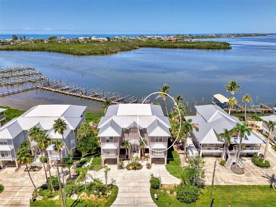 На продажу: $550,000 (2 спален, 2 ванн, 1322 Квадратных фут)