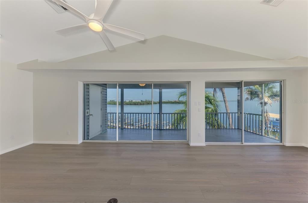 На продажу: $550,000 (2 спален, 2 ванн, 1322 Квадратных фут)