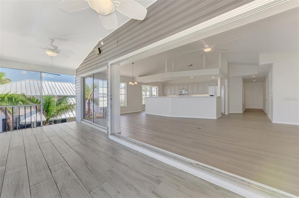 На продажу: $550,000 (2 спален, 2 ванн, 1322 Квадратных фут)