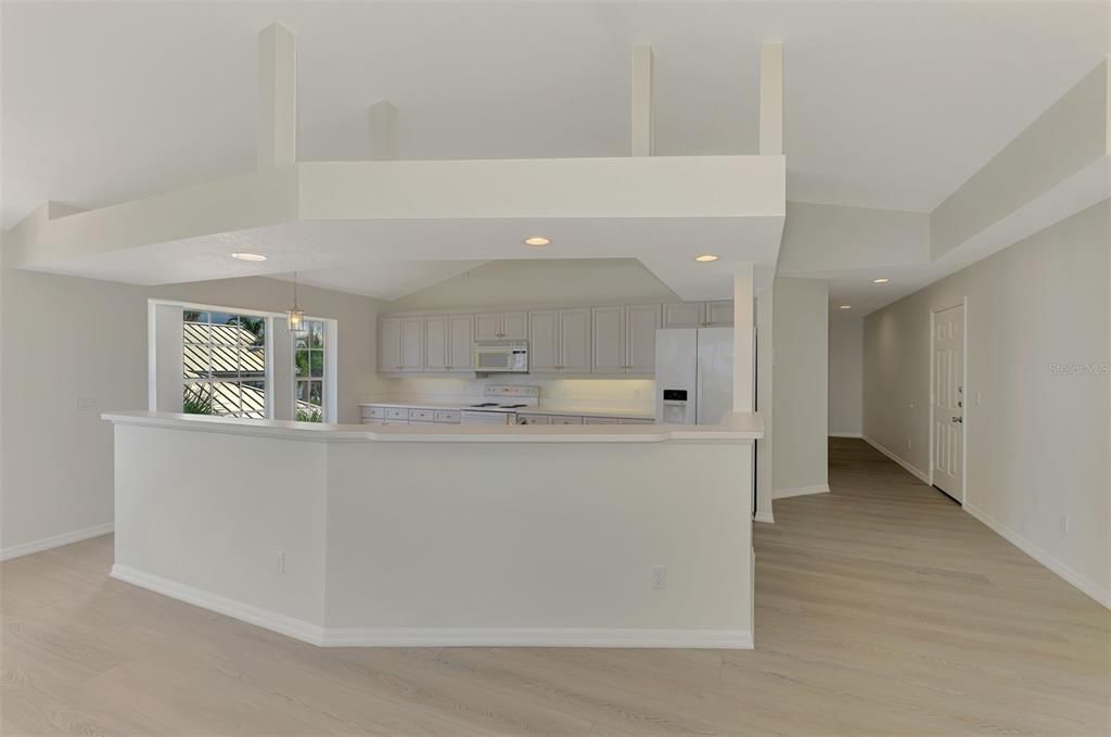 На продажу: $550,000 (2 спален, 2 ванн, 1322 Квадратных фут)