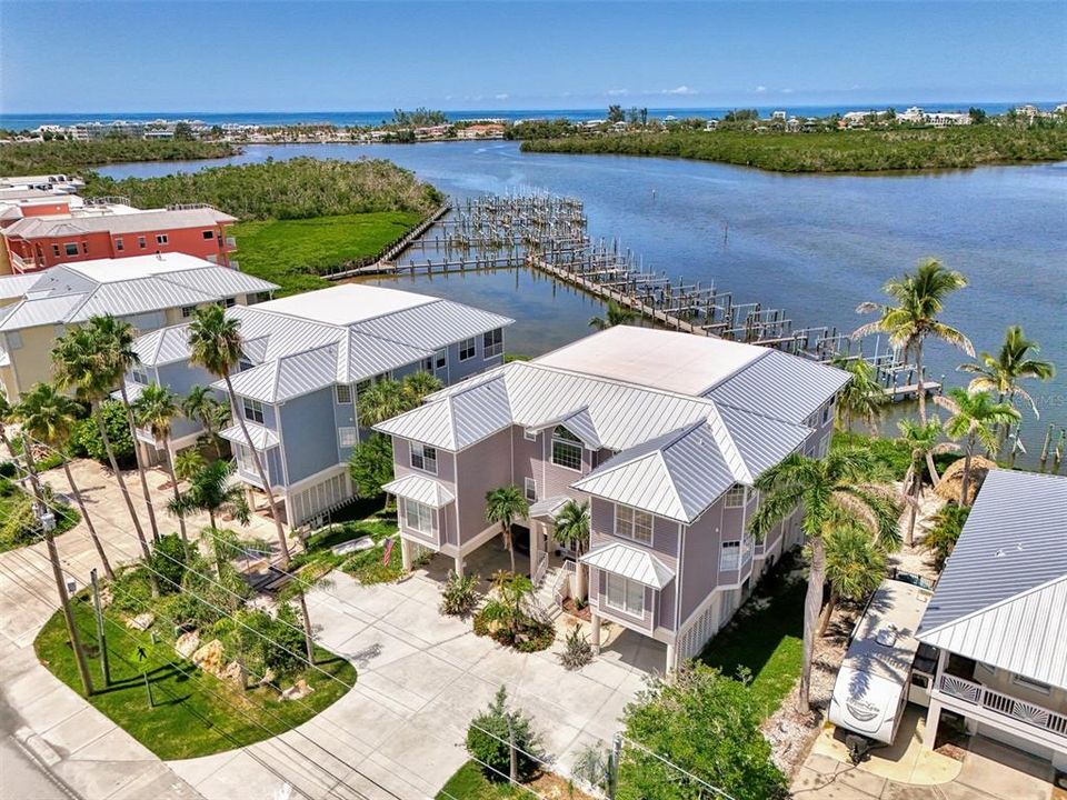 На продажу: $550,000 (2 спален, 2 ванн, 1322 Квадратных фут)