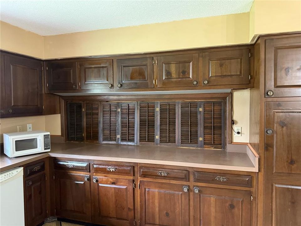 出租: $1,800 (2 贝兹, 2 浴室, 1418 平方英尺)