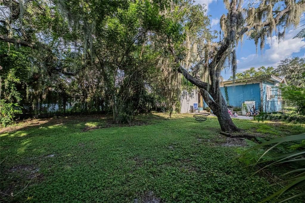 Active With Contract: $119,000 (3 beds, 1 baths, 754 Square Feet)