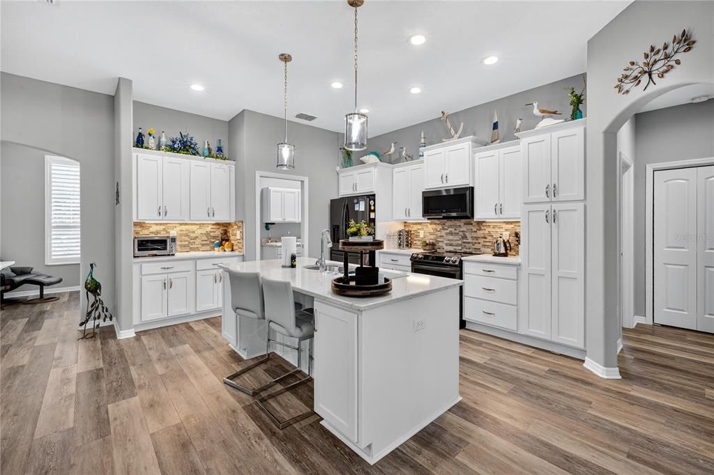 Active With Contract: $384,900 (3 beds, 2 baths, 2053 Square Feet)