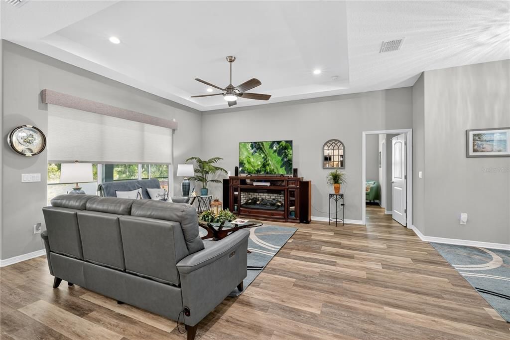 Active With Contract: $384,900 (3 beds, 2 baths, 2053 Square Feet)