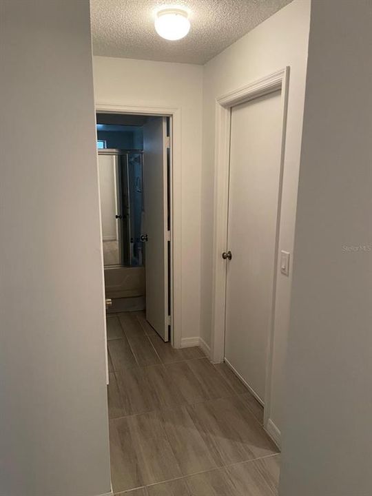 For Sale: $300,000 (3 beds, 2 baths, 1044 Square Feet)