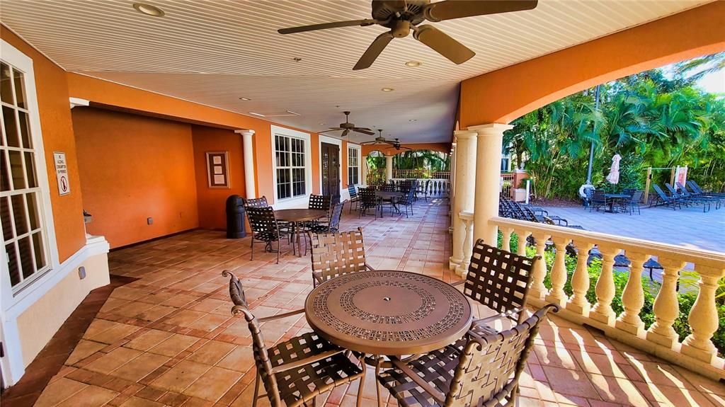 Active With Contract: $1,900 (2 beds, 2 baths, 1209 Square Feet)