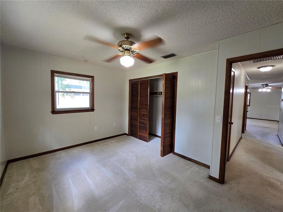 For Sale: $169,900 (3 beds, 2 baths, 1572 Square Feet)