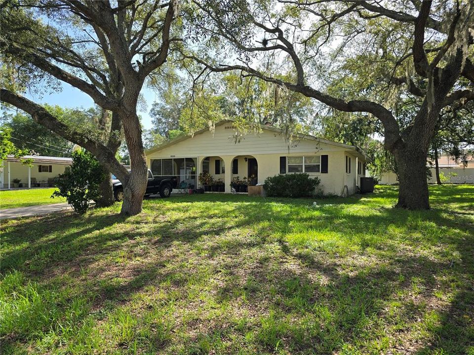 For Sale: $169,900 (3 beds, 2 baths, 1572 Square Feet)