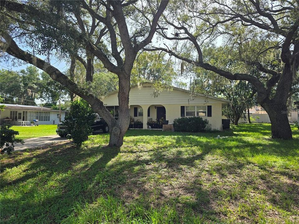 For Sale: $169,900 (3 beds, 2 baths, 1572 Square Feet)
