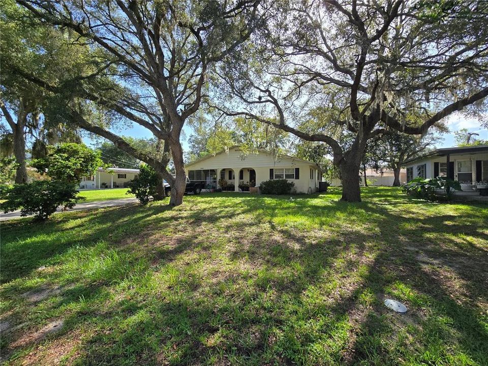 For Sale: $169,900 (3 beds, 2 baths, 1572 Square Feet)