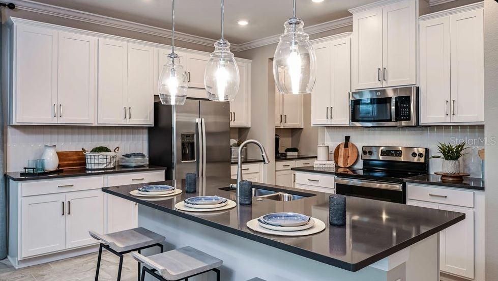 Active With Contract: $682,554 (4 beds, 3 baths, 2394 Square Feet)