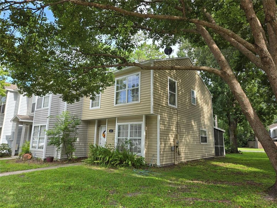 待售: $232,000 (3 贝兹, 1 浴室, 1130 平方英尺)