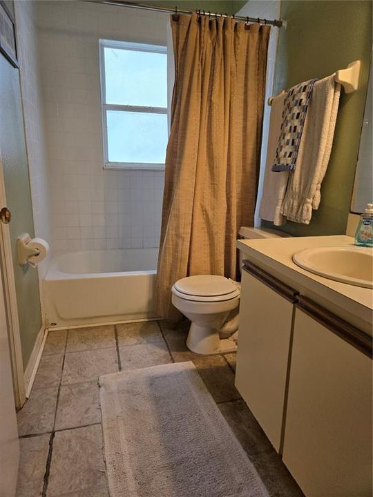 待售: $232,000 (3 贝兹, 1 浴室, 1130 平方英尺)