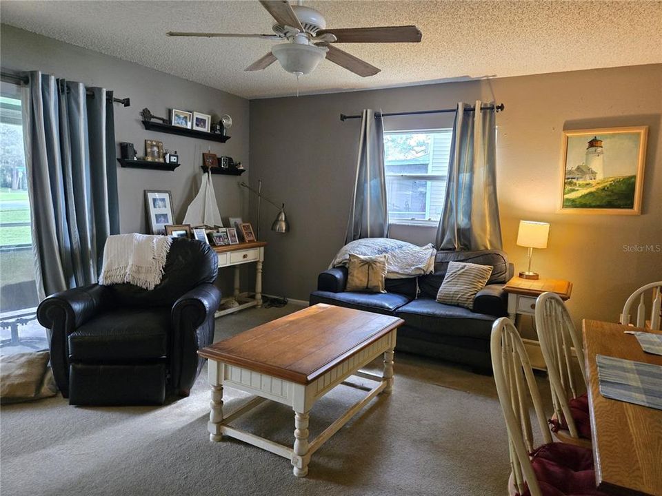 待售: $232,000 (3 贝兹, 1 浴室, 1130 平方英尺)