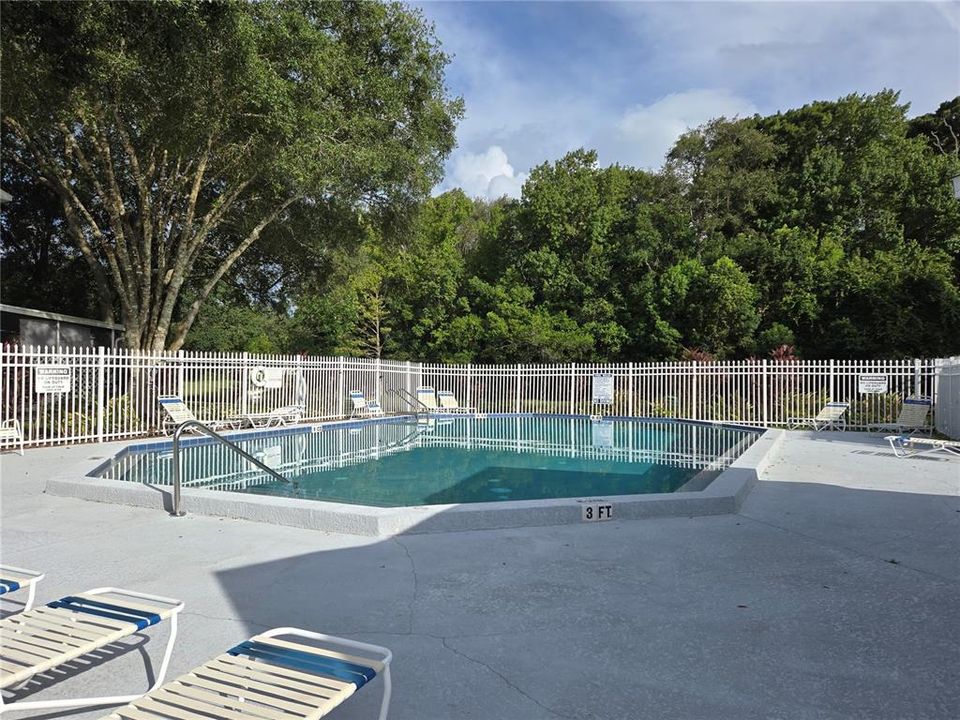 待售: $232,000 (3 贝兹, 1 浴室, 1130 平方英尺)