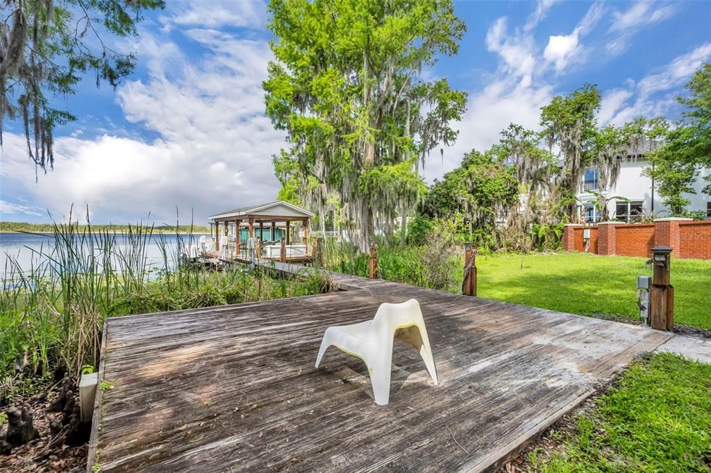 For Sale: $6,800,000 (5 beds, 5 baths, 10010 Square Feet)