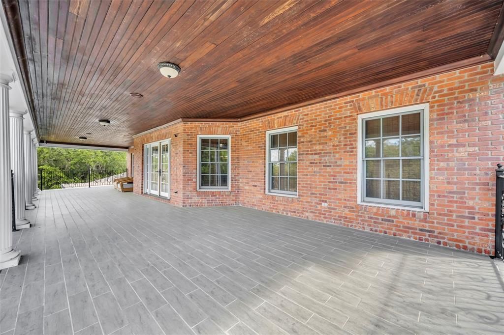 For Sale: $6,800,000 (5 beds, 5 baths, 10010 Square Feet)