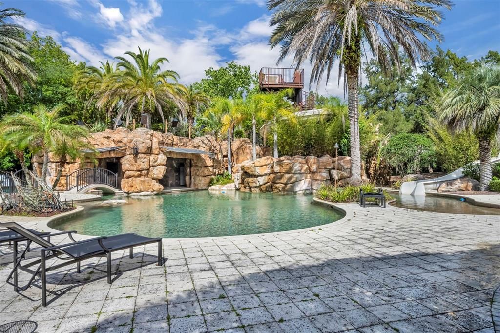 For Sale: $6,800,000 (5 beds, 5 baths, 10010 Square Feet)