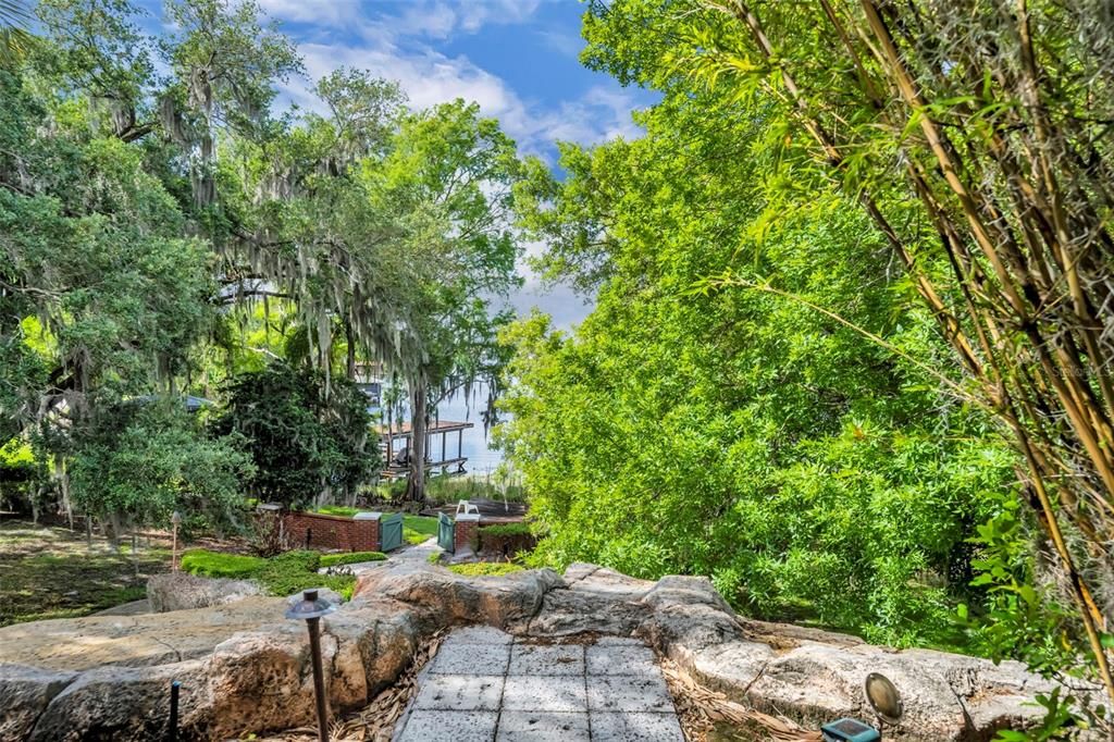 For Sale: $6,800,000 (5 beds, 5 baths, 10010 Square Feet)