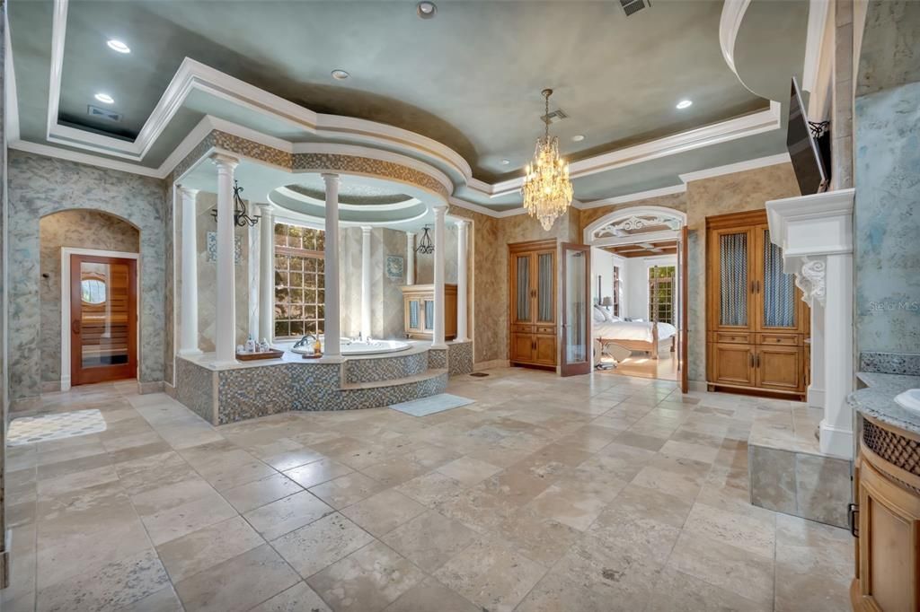 For Sale: $6,800,000 (5 beds, 5 baths, 10010 Square Feet)