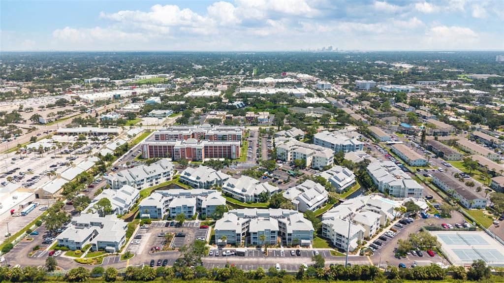 Active With Contract: $162,000 (2 beds, 1 baths, 740 Square Feet)