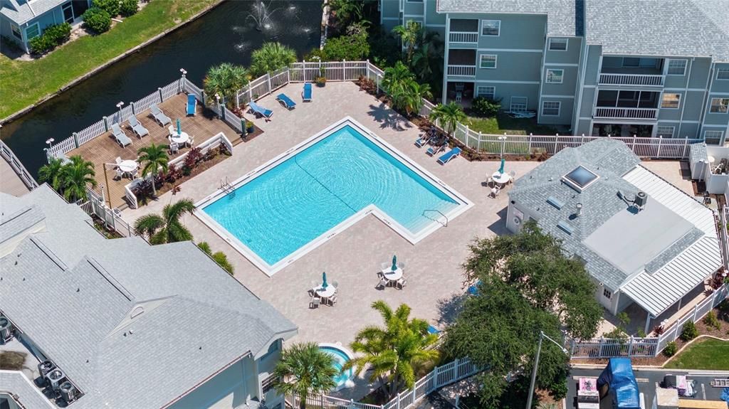 Active With Contract: $162,000 (2 beds, 1 baths, 740 Square Feet)