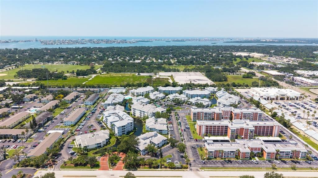 Active With Contract: $162,000 (2 beds, 1 baths, 740 Square Feet)