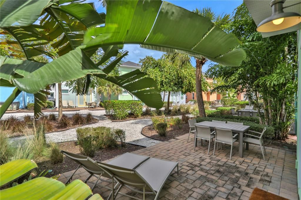 合同活跃: $3,500 (3 贝兹, 3 浴室, 1410 平方英尺)