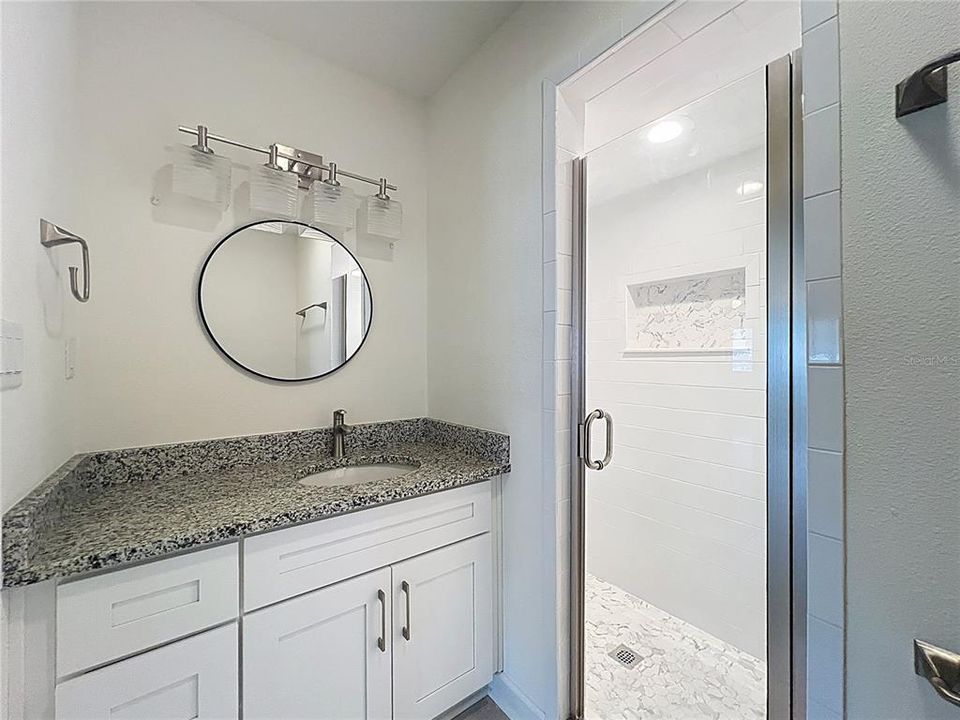 En Venta: $235,000 (2 camas, 2 baños, 1600 Pies cuadrados)