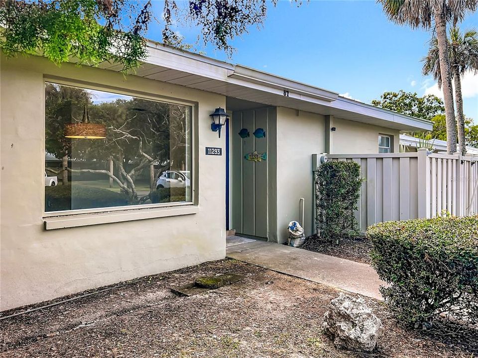 En Venta: $235,000 (2 camas, 2 baños, 1600 Pies cuadrados)