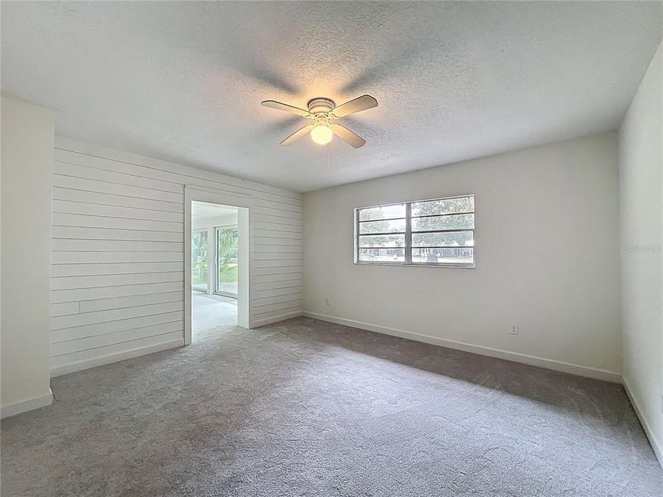 En Venta: $235,000 (2 camas, 2 baños, 1600 Pies cuadrados)