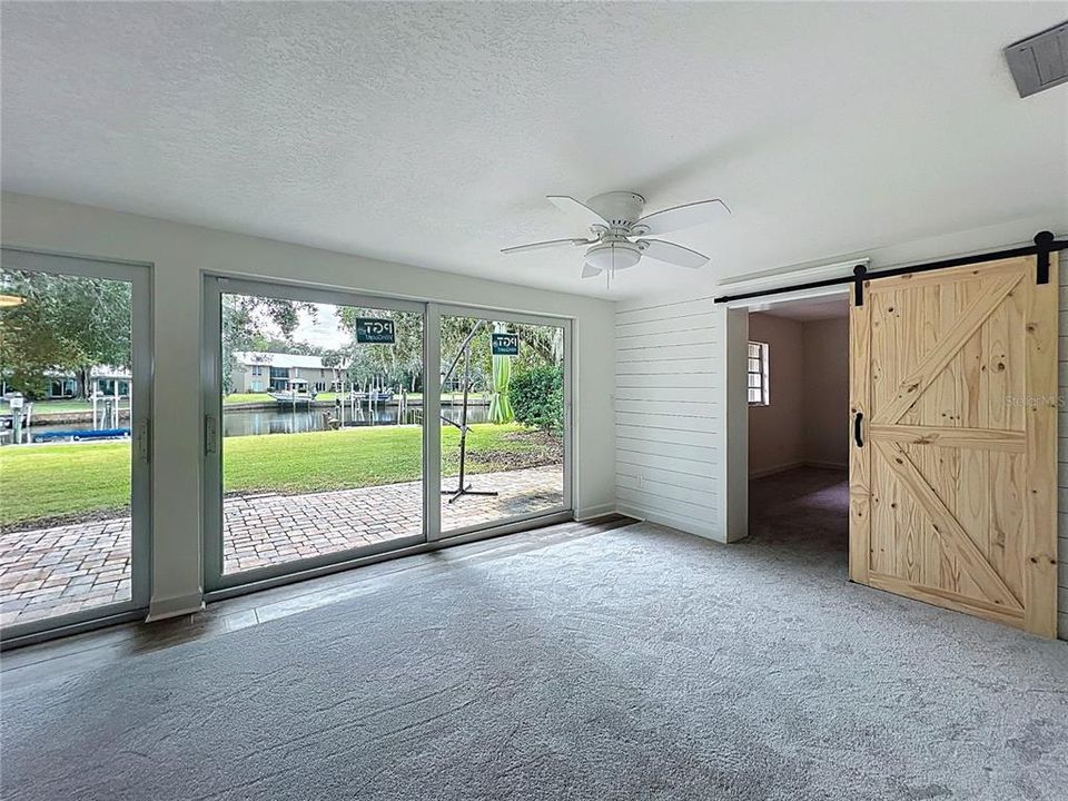 En Venta: $235,000 (2 camas, 2 baños, 1600 Pies cuadrados)