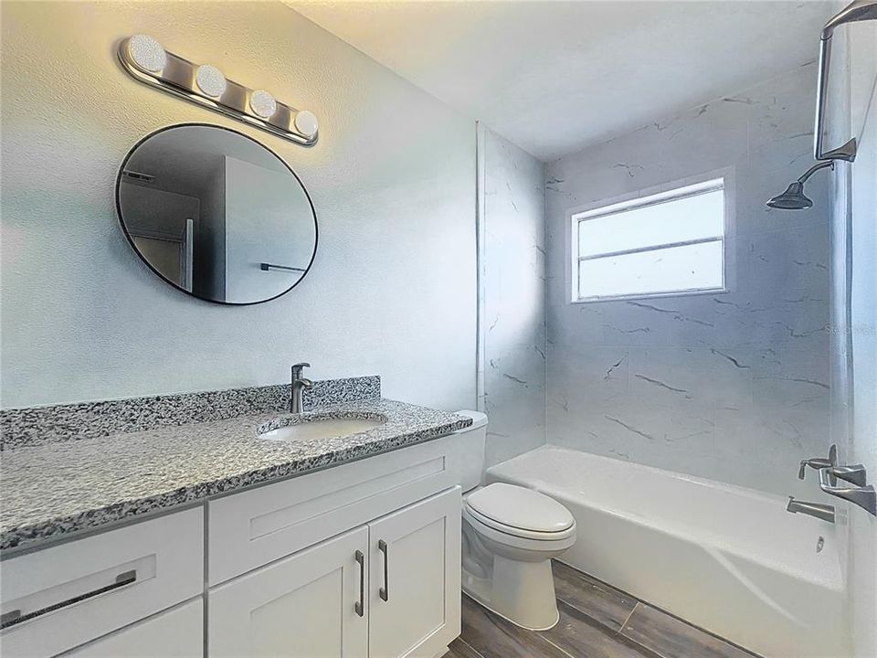 En Venta: $235,000 (2 camas, 2 baños, 1600 Pies cuadrados)