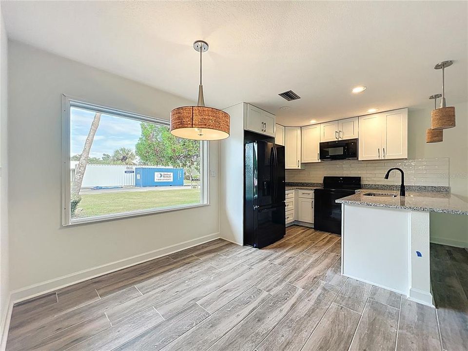 En Venta: $235,000 (2 camas, 2 baños, 1600 Pies cuadrados)