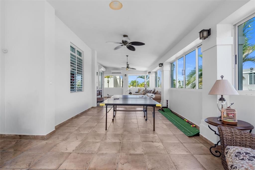 For Sale: $1,395,000 (5 beds, 3 baths, 4318 Square Feet)