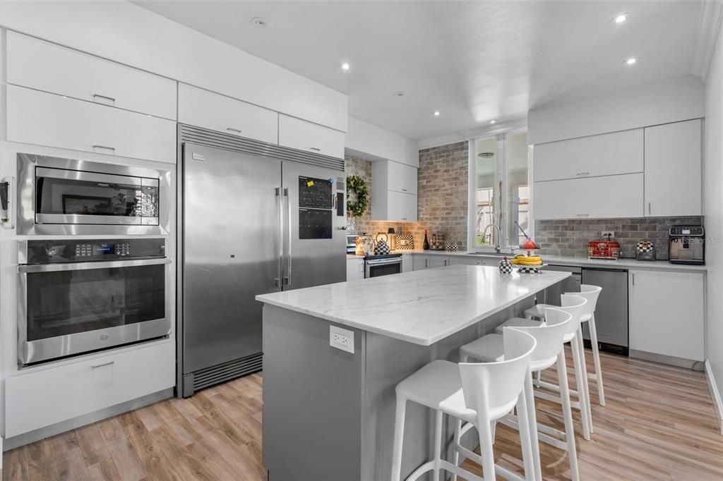 For Sale: $1,395,000 (5 beds, 3 baths, 4318 Square Feet)