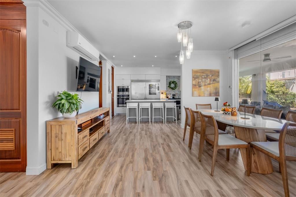 For Sale: $1,395,000 (5 beds, 3 baths, 4318 Square Feet)