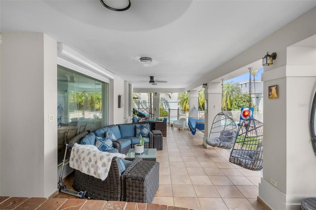 For Sale: $1,395,000 (5 beds, 3 baths, 4318 Square Feet)