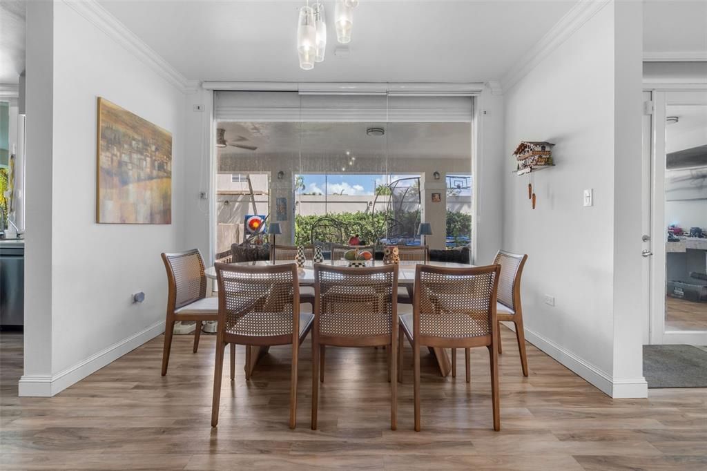 For Sale: $1,395,000 (5 beds, 3 baths, 4318 Square Feet)