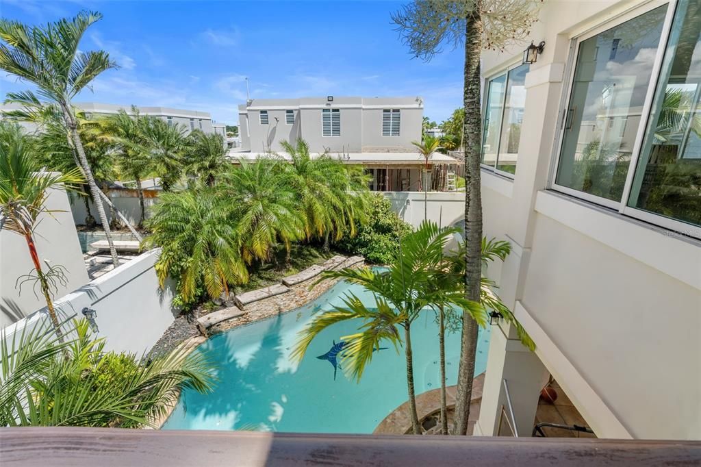 For Sale: $1,395,000 (5 beds, 3 baths, 4318 Square Feet)