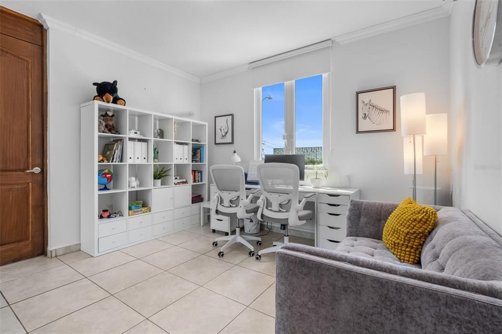 For Sale: $1,395,000 (5 beds, 3 baths, 4318 Square Feet)