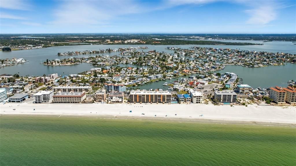 待售: $970,000 (3 贝兹, 2 浴室, 1130 平方英尺)