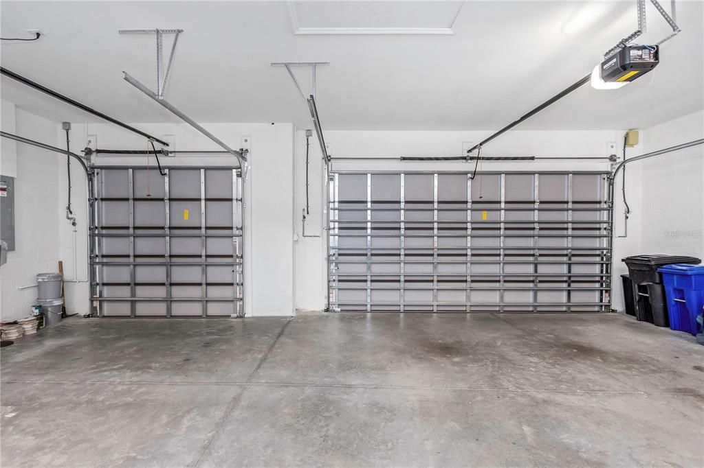 En Venta: $1,115,000 (4 camas, 2 baños, 2666 Pies cuadrados)